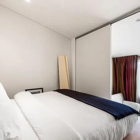 Modern In The Heart Of The Marais * Parigi